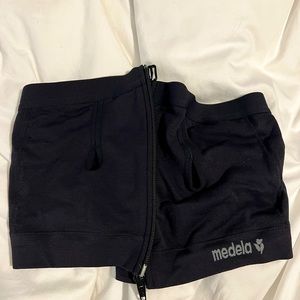 Medela pumping bandeau bra for hand free pumping